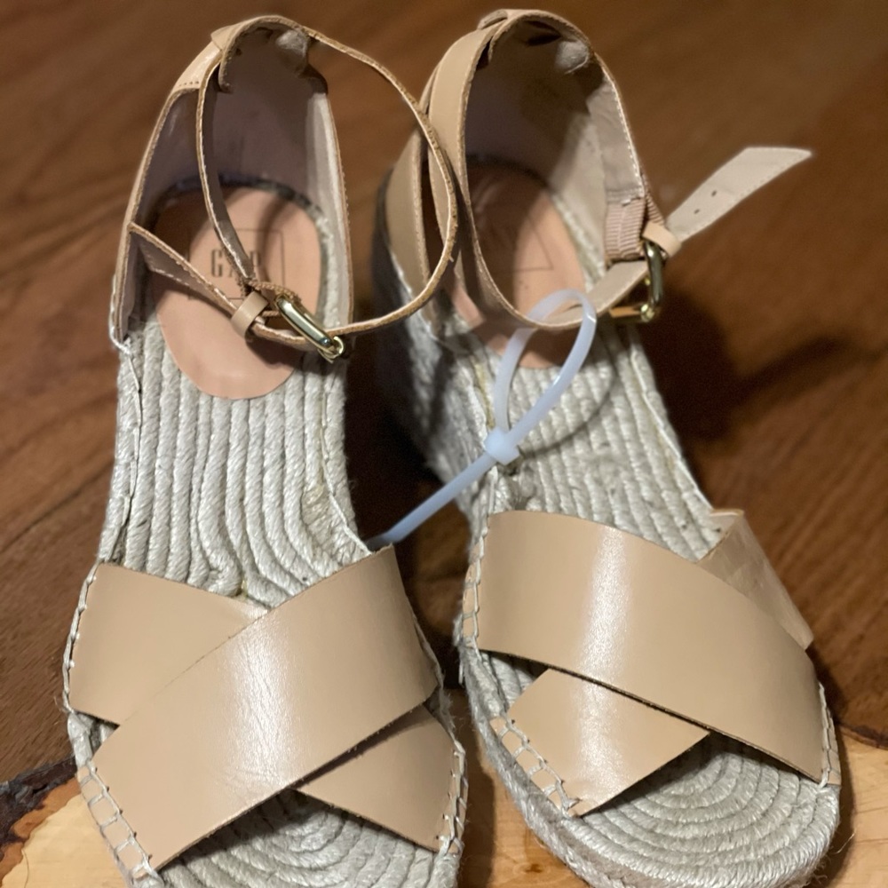 🛑NWT Espadrilles Gap🛑